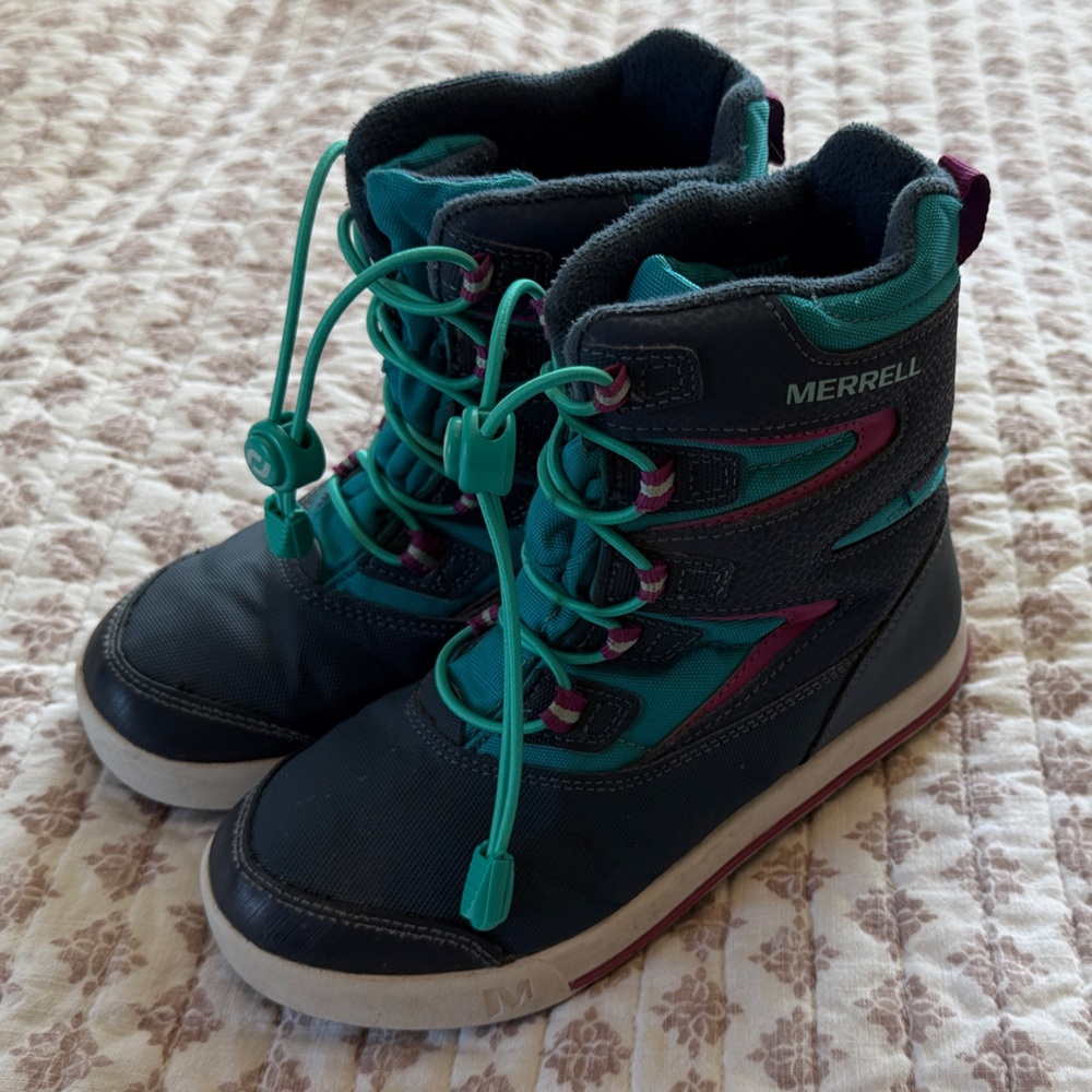 Merrell Kids Boots in Teal and Pink